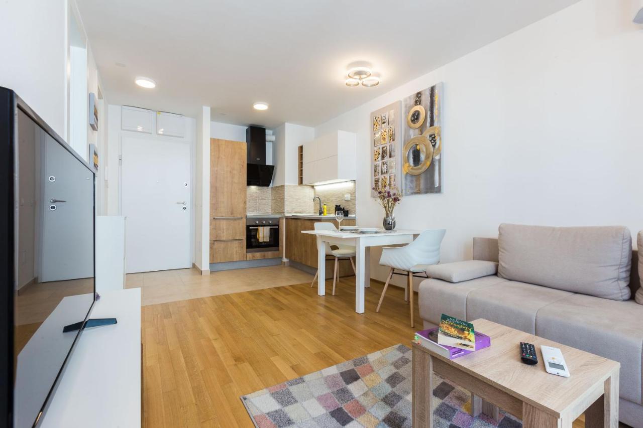 Tanja Modern Apartment With Balcony And Parking Garage Zadar Exterior photo
