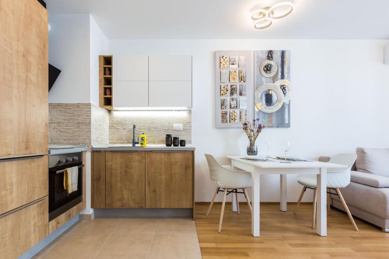 Tanja Modern Apartment With Balcony And Parking Garage Zadar Exterior photo