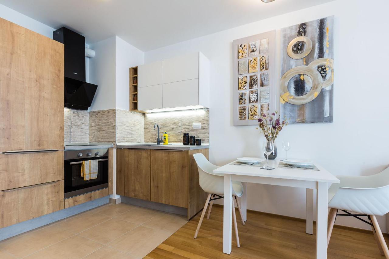 Tanja Modern Apartment With Balcony And Parking Garage Zadar Exterior photo